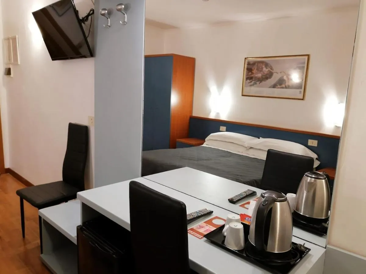 Hotel Julia Rome 3*,  Italy