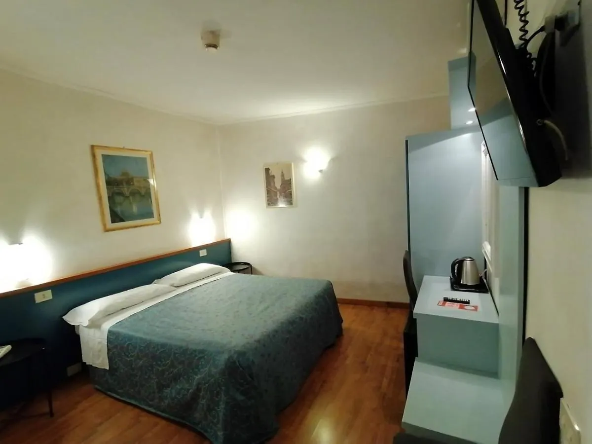 Hotel Julia Rome 3*,  Italy