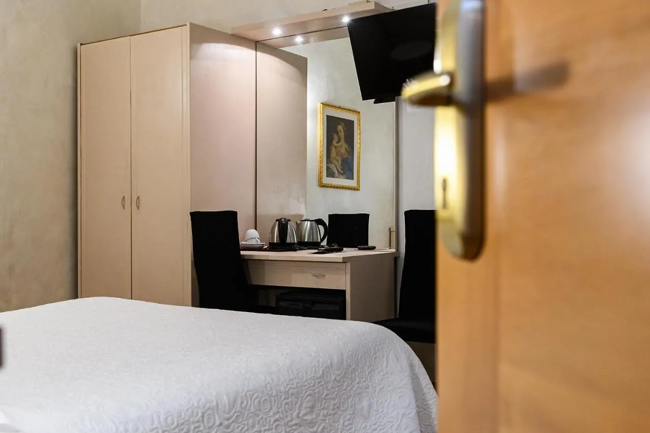 Hotel Julia Rome