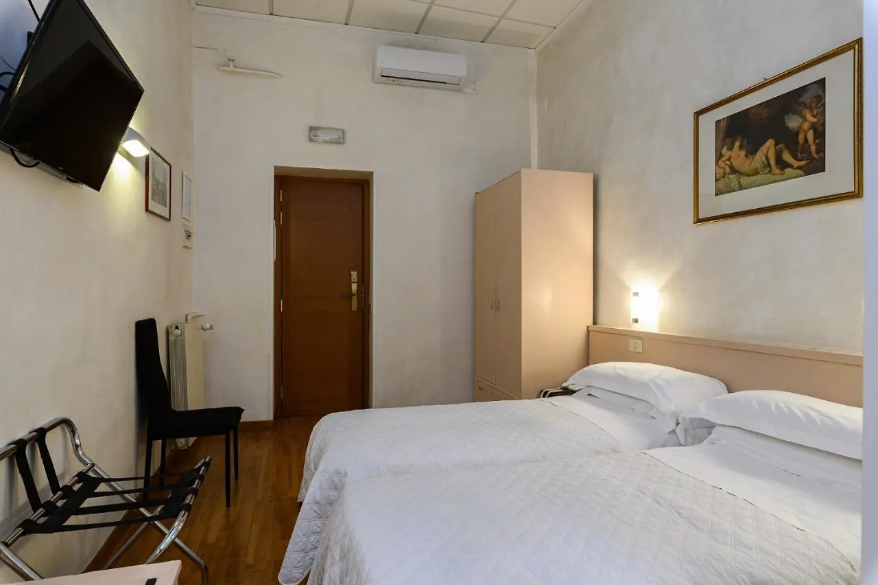 Hotel Julia Rome 3*,  Italië