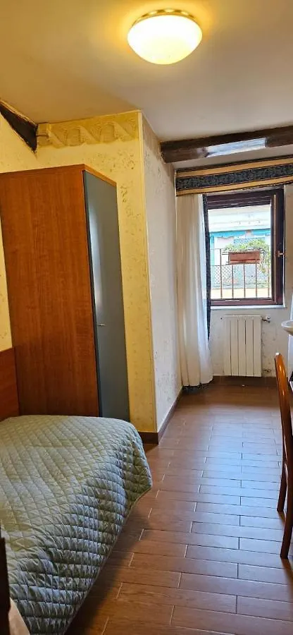 Hotel Julia Rome 3*,