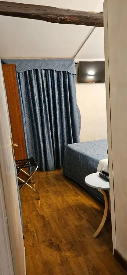 Hotel Julia Rome