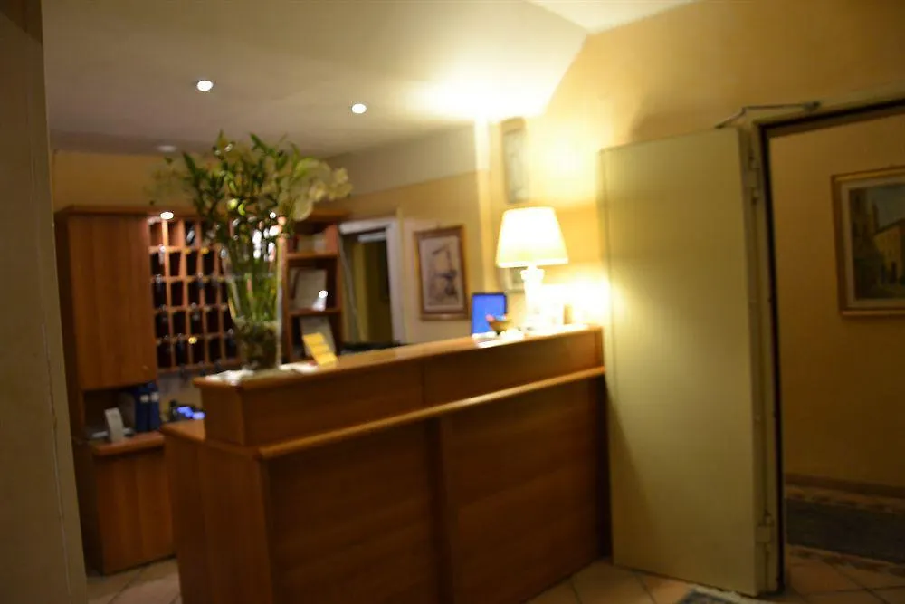 ***  Hotel Julia Róma Olaszország