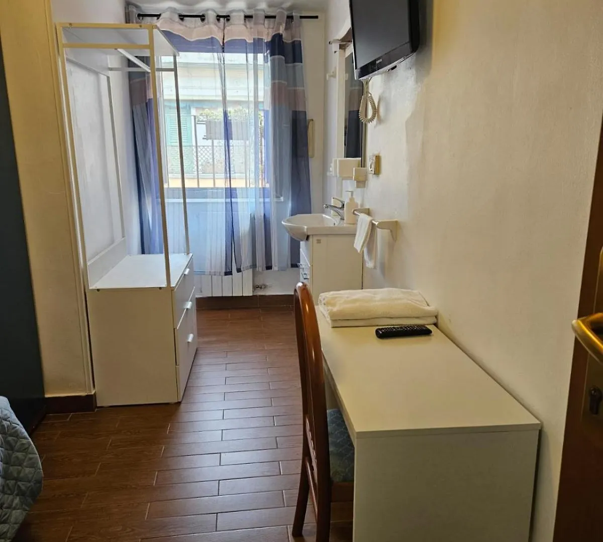 ***  Hotel Julia Rome Italy